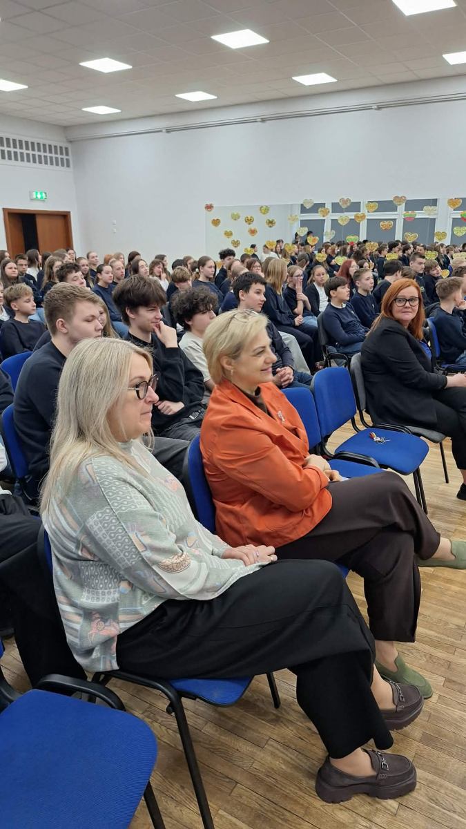 Messenger_creation_0284C766-3140-4F08-A21B-B9F1E859FD18