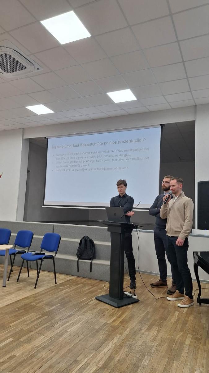 Messenger_creation_0BC09B90-15F3-49F5-A841-5D9EFF7D8CE6