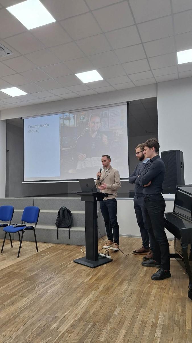 Messenger_creation_AA51B5F1-196C-4113-9EE9-517D9054583A