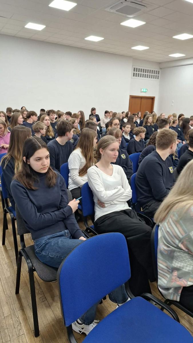 Messenger_creation_C8F16055-CAF5-4798-9E42-631420D7D695