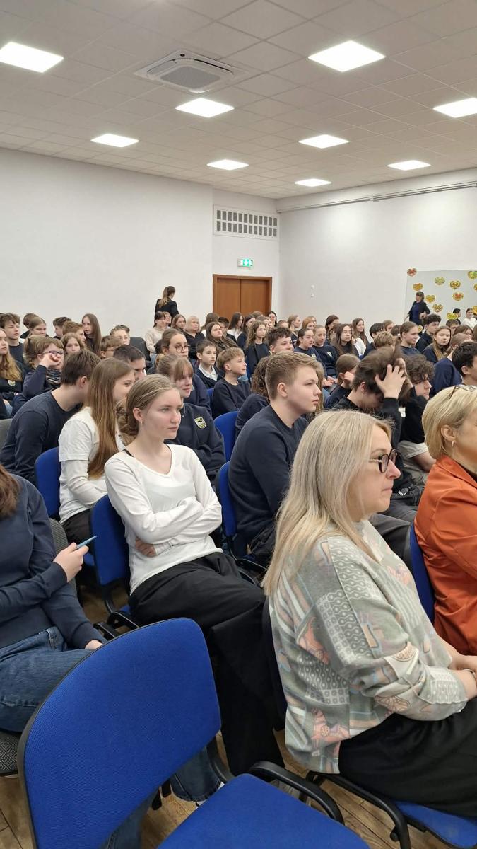 Messenger_creation_CD2C084E-2540-43B3-9524-4C8B877413DE