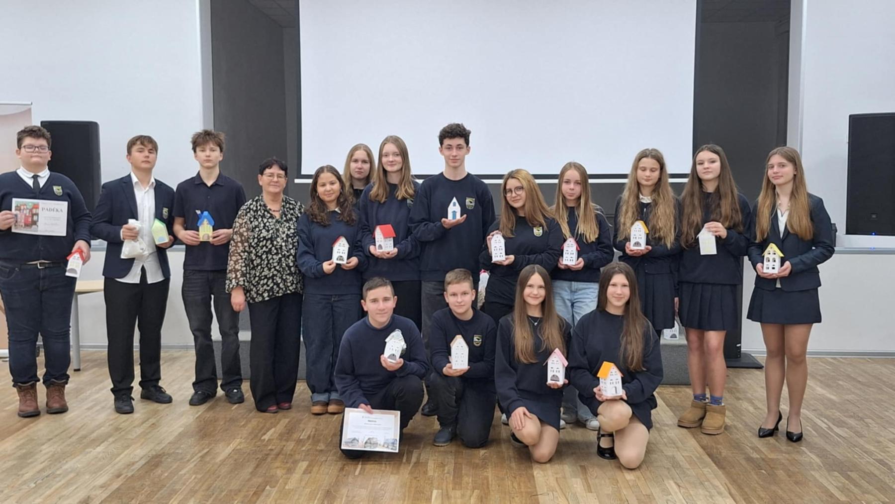 7e2f36e7-4ccb-49d7-ace0-af3bf0a3e62a